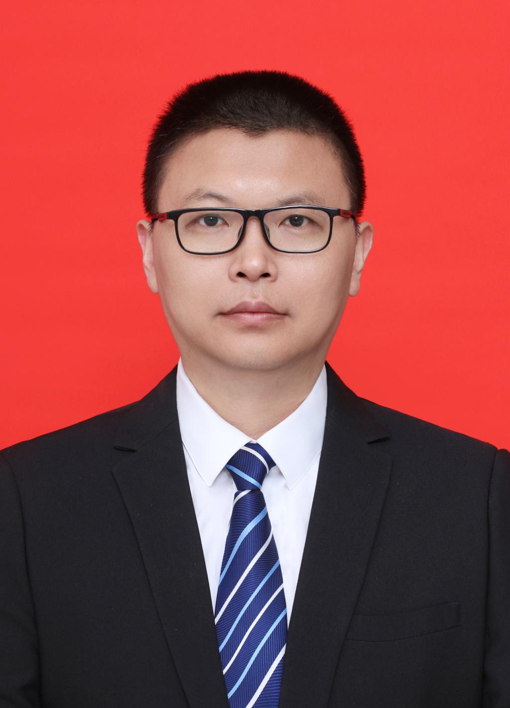 潘坤