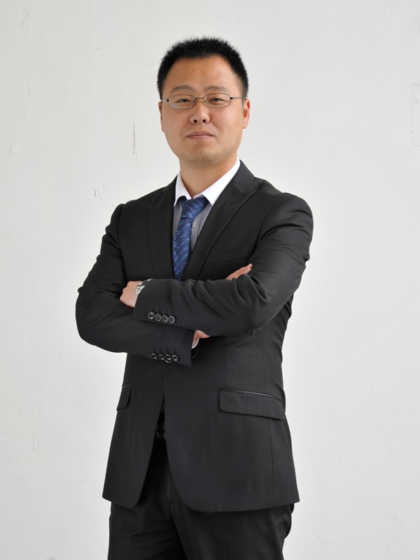 岳鹏